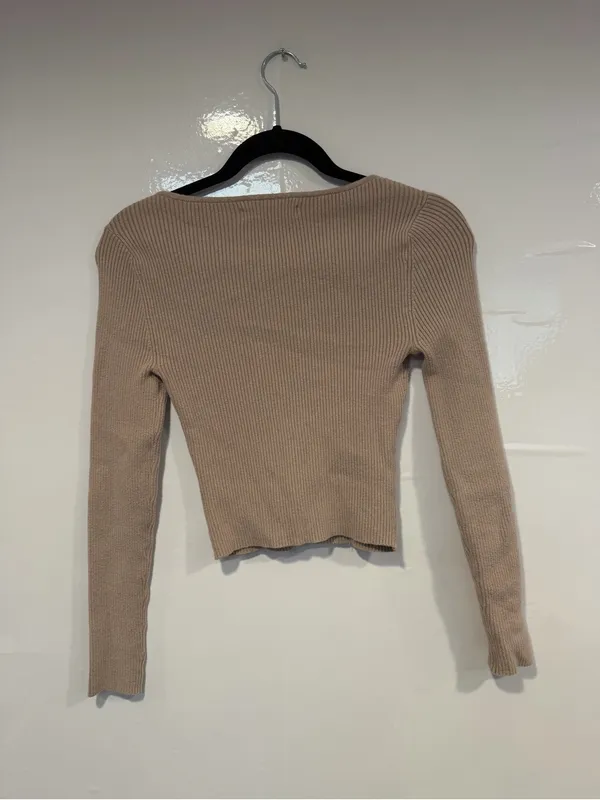 Abercrombie & Fitch Ribbed Scoop Neck‎ Corset Lines Cropped Sweater - Taupe - Image 3