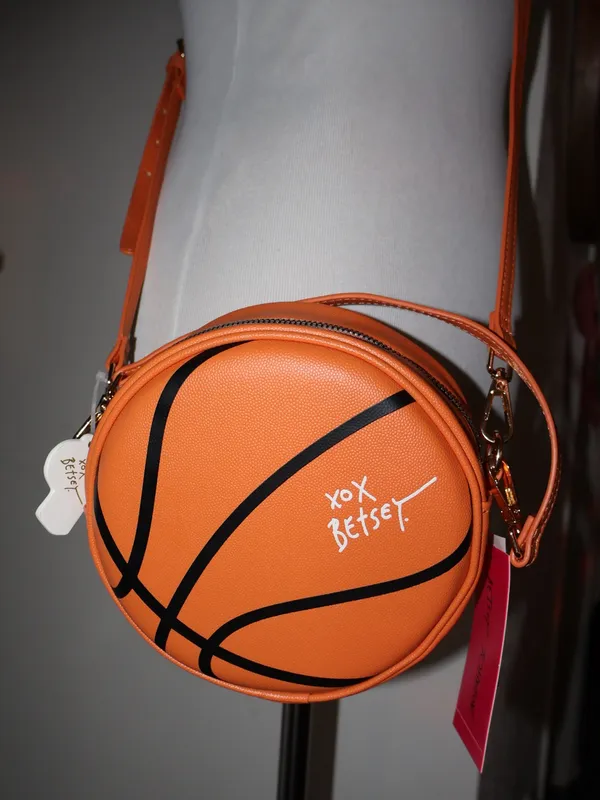 NWT Betsey Johnson Game Time Basketball Crossbody Bag Purse Whistle Charm - Image 6