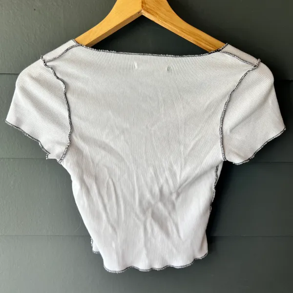 Brandy Melville crop top - Image 3