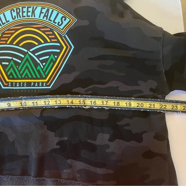 Fall Creek Falls State Park Tenesse Camo Cropped Hoodie Sweatshirt Black Large - Image 8