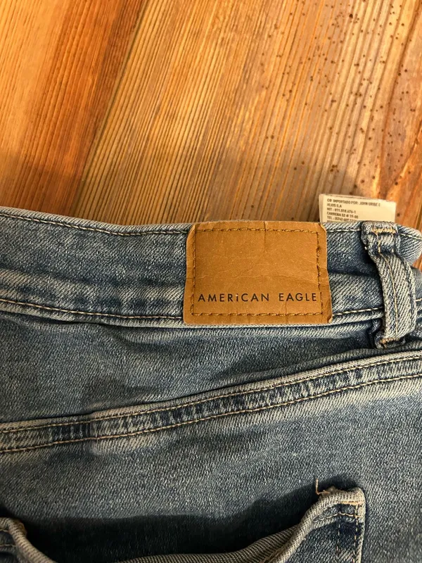American Eagle Jeans - Image 3