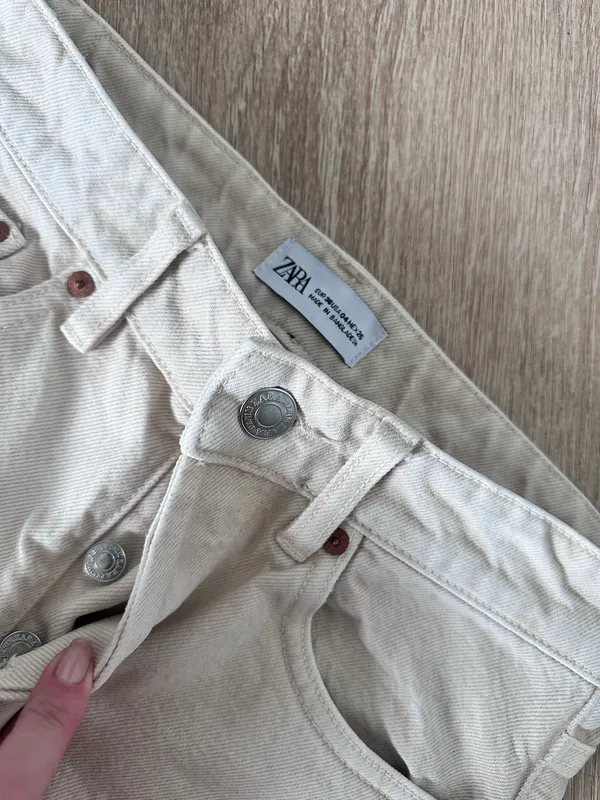 Zara Straight Leg Jeans Light Beige Color Size XS - Image 7