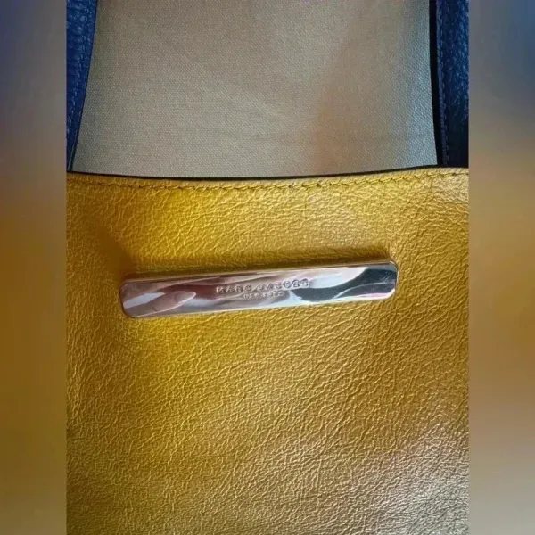 Marc Jacobs Wingman Tote Reversible Leather Tote in blue or yellow size XL - Image 8