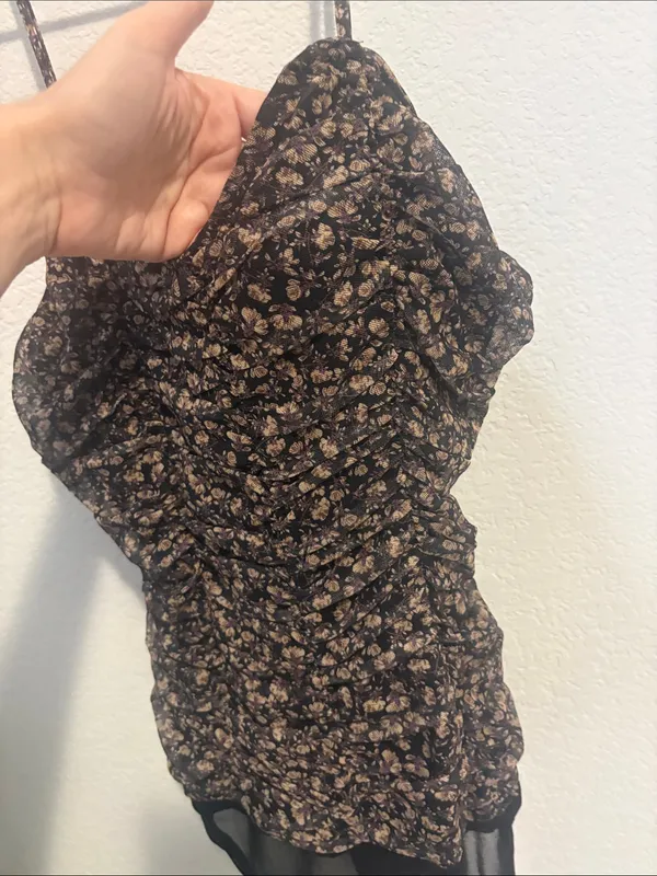 ee:some floral Print Ruched Black Bodysuit Medium - Image 5