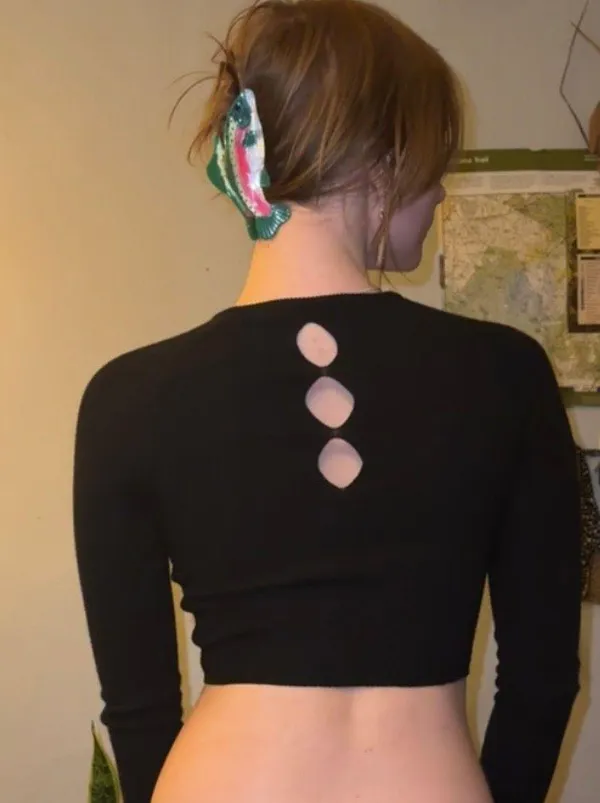 Urban Outfitters Keyhole Crop Top - Image 4