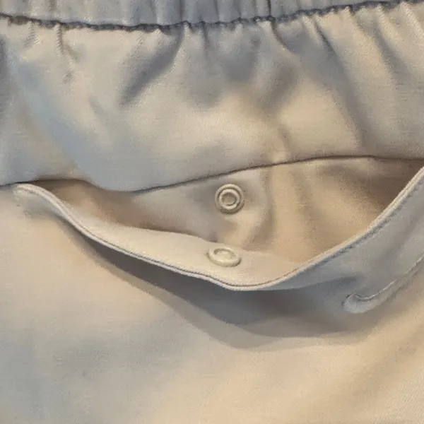 Nike Dri Fit Women's Light Tan Shorts M - Image 4