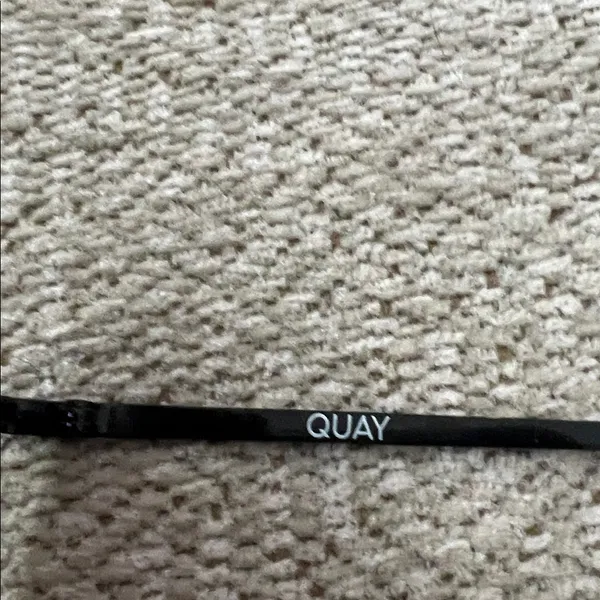 Quay Australia Bold Black Sunglasses frames - Image 5