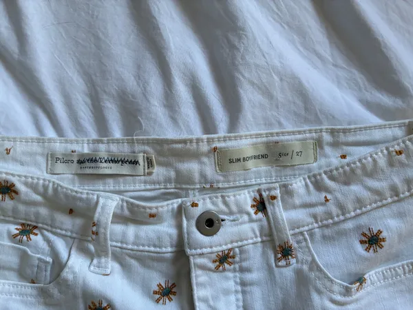Anthropologie Pilcro White Shorts 27 - Image 2
