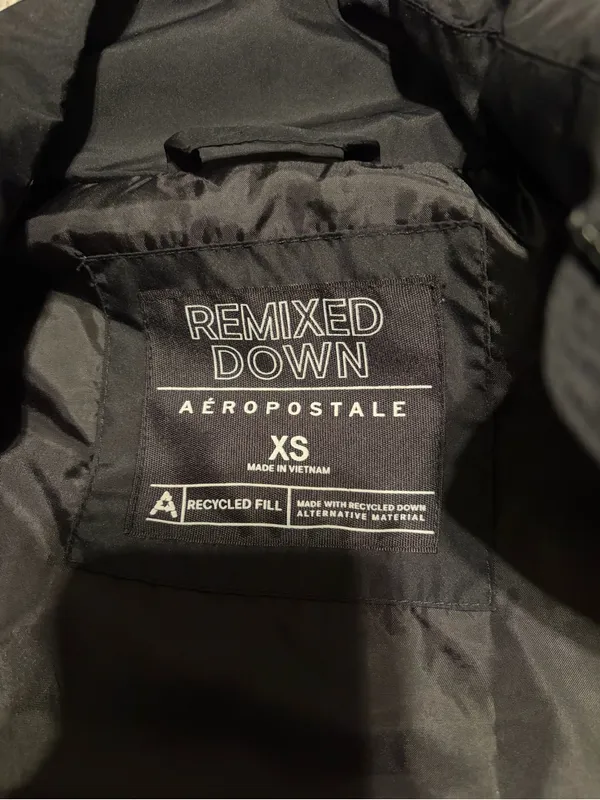 Aeropostale Black Quilted Sleeveless Puffer Vest - Image 3