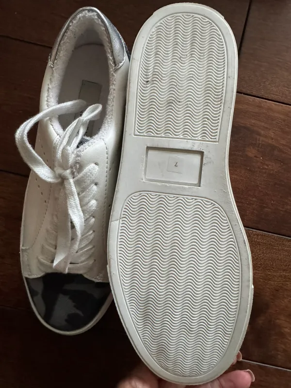 Steve By Steven madden Parody Camo, white, Lace-up Fashion Sneakers Women’s size 7 - Image 4