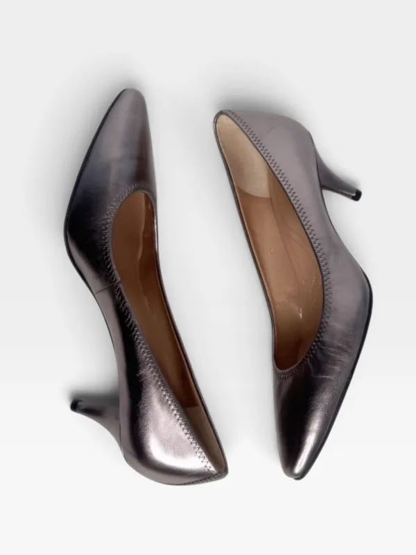 Tahari Brett Leather Metallic Gunmetal Gray Pointed Toe Kitten Heels SZ 9 - Image 8