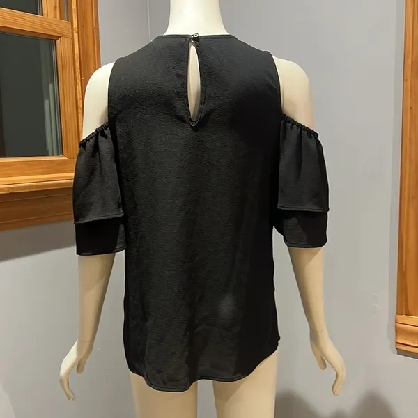 Michael Michael Kors Black Cold Shoulder Blouse Small - Image 4