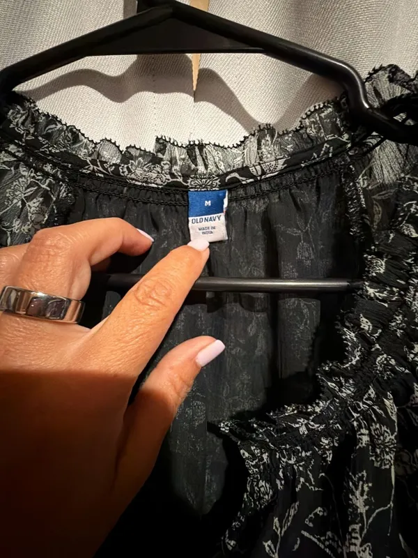 Old Navy Black Floral Chiffon Ruffle Short Sleeve Keyhole Top - Image 2