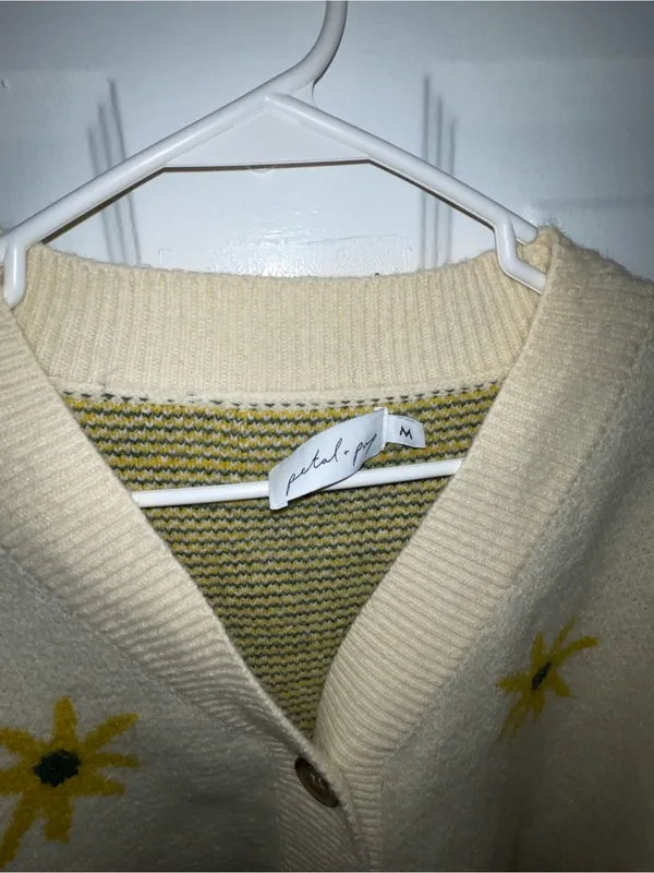 Petal & Pup Cream Floral Button-Front Cardigan Sweater - Size Medium - Image 5