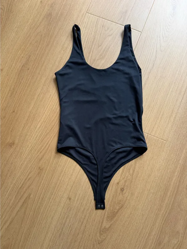 Abercrombie & Fitch Bodysuit - Image 4