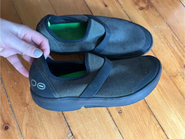 ☀️3/$25 Oofos Oomg Low Gray/Black Comfort Slip On Shoes 8.5 - Image 4