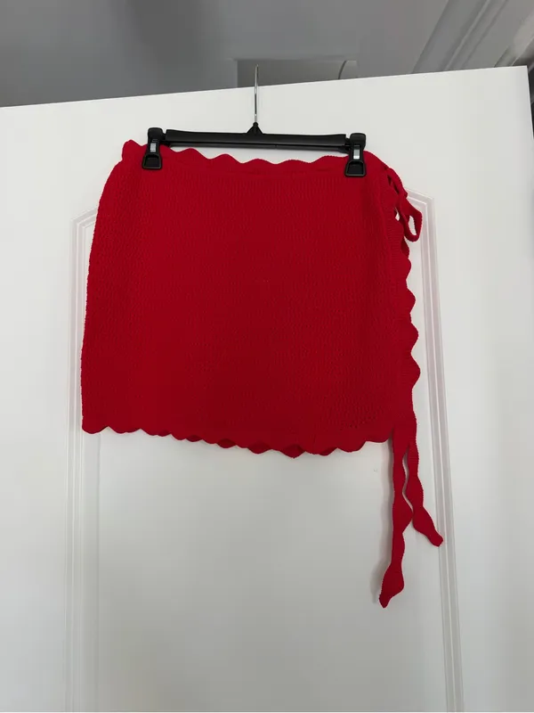 Kulani Kinis Scalloped Edge Knit Cover-Up Sarong - Image 2