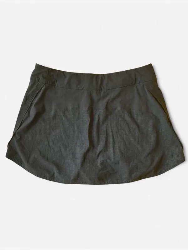 Outdoor Voices Black Exercise Skort 3" Size Small - Image 2