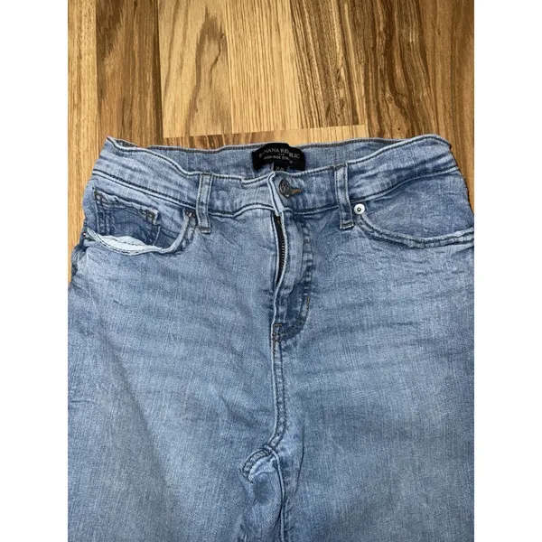 Banana Republic Straight Leg‎ Jeans Size 25/0 Medium Wash High Rise Women's - Image 2