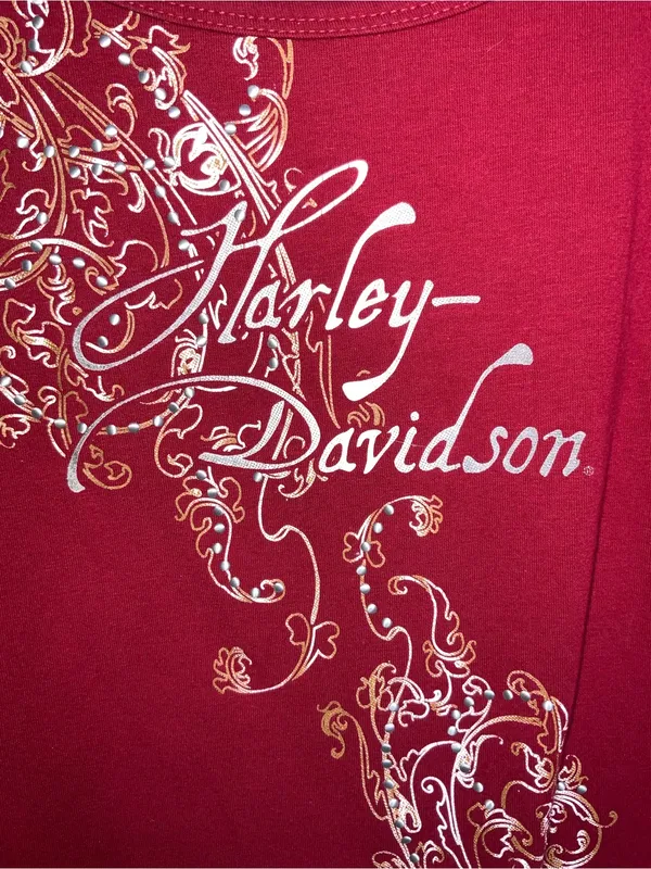 Harley-Davidson Women's Vintage Red Long-Sleeve Scoop Neck Top Size Small - Image 3