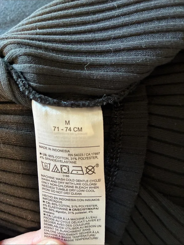 Old Navy ribbed midi skirt - Image 4
