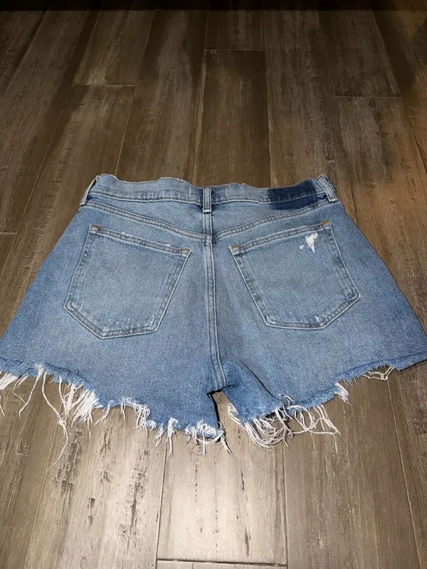 Abercrombie and Fitch denim, jean shorts high-rise the mom short - Image 2