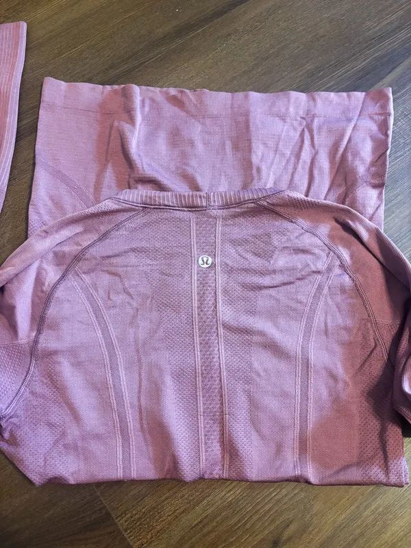 Dusty Rose Lululemon Top - Image 2