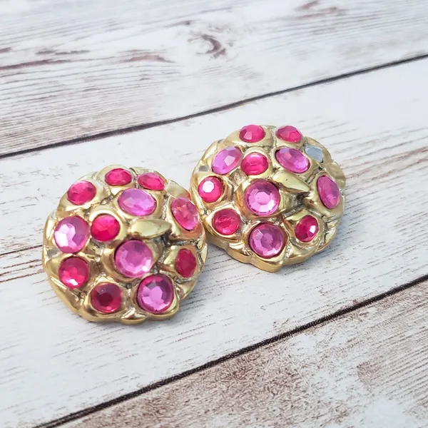 Vintage Clip On Earrings - Pink Gems & Gold Tone 1.25" - Missing Gem - Image 3