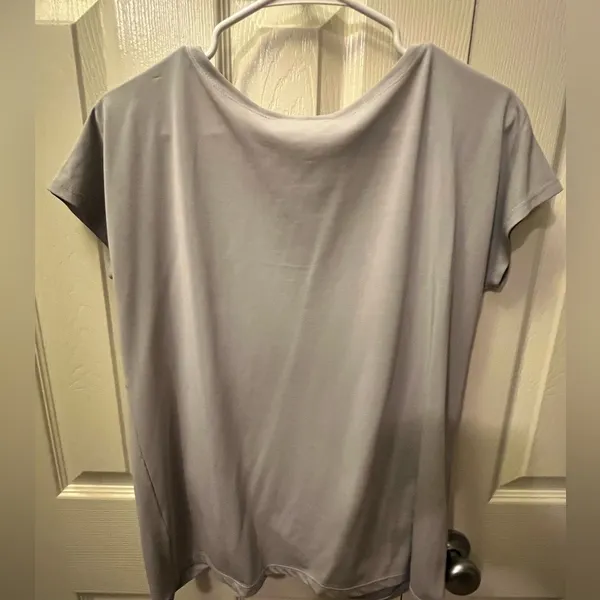 Double Zero Pale Gray Knot Front Short Sleeve Top From Buckle - Image 4