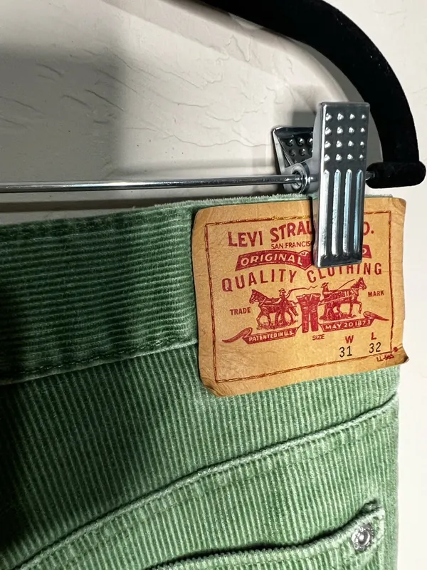 Levis Vintage‎ Y2K Green Corduroy Straight-Leg Button Fly Pants - Image 10