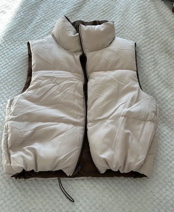 Love Tree Reversible Crop Puffer Vest - Image 2