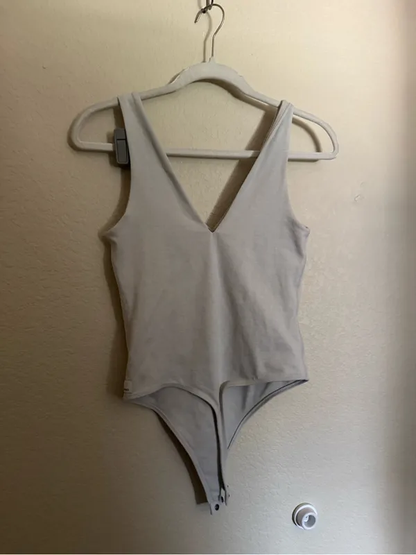 Vuori Halo Bodysuit Sz Small Tan - Image 5