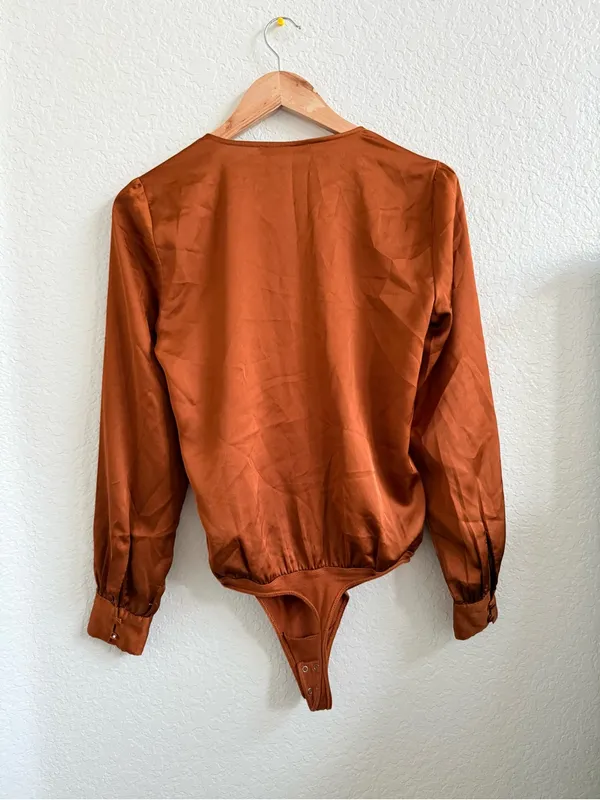 Abercrombie & Fitch Rust Orange Brown Satin Long Sleeve Women's Bodysuit‎ Top S - Image 5