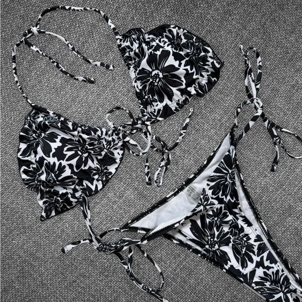 Black And White Floral Tie - Image 5