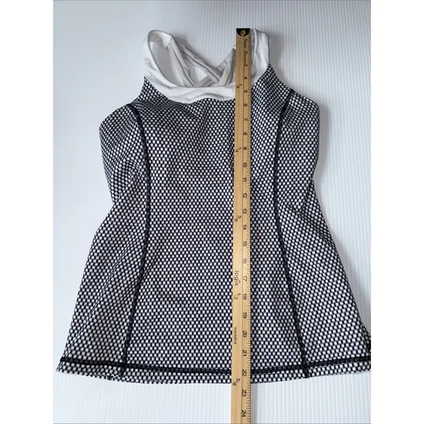 Lululemon Athletic Workout Top‎ Size 8 Black White - Image 2