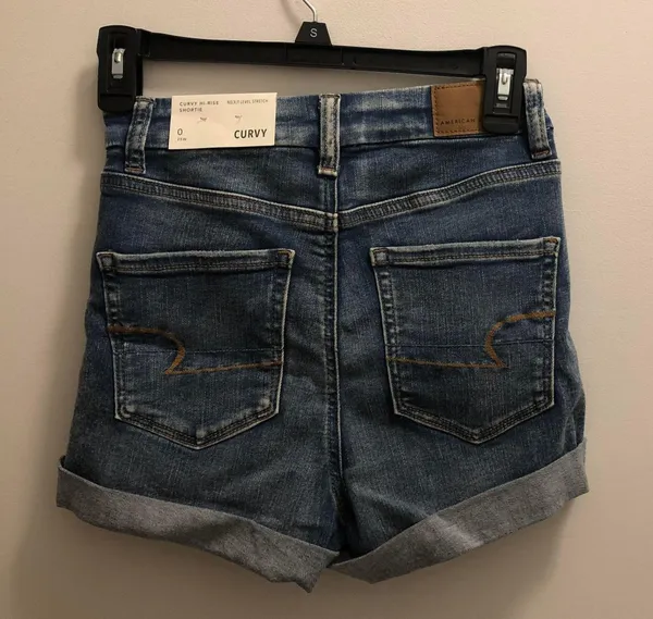 American Eagle High Waisted Shorts - Image 5