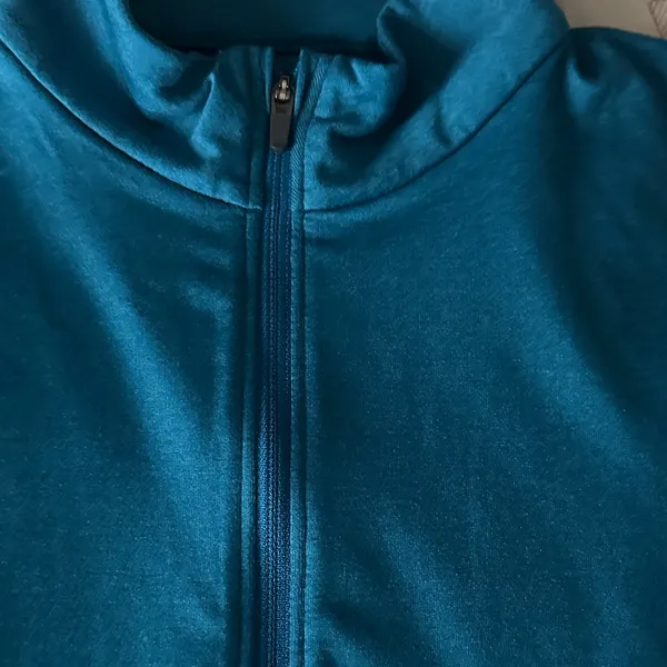 Patagonia Women's Blue Long Sleeve Top - Image 6