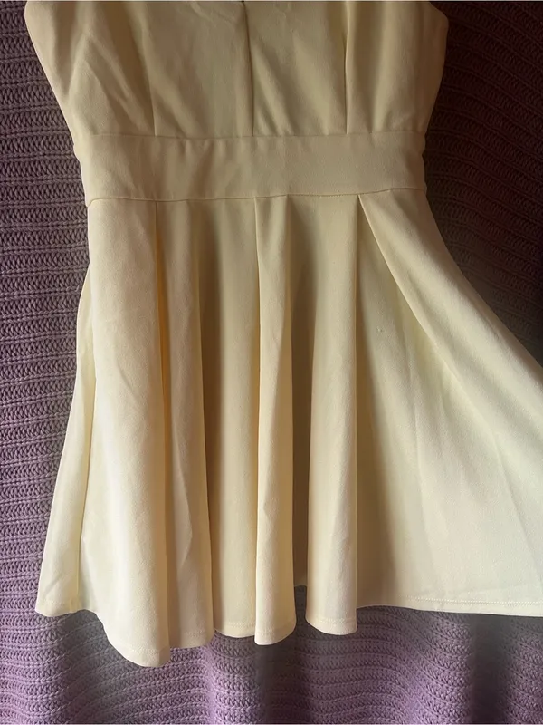 Haute Monde Lemon Yellow V-Neck Sleeveless Fit & Flare Dress - Image 5