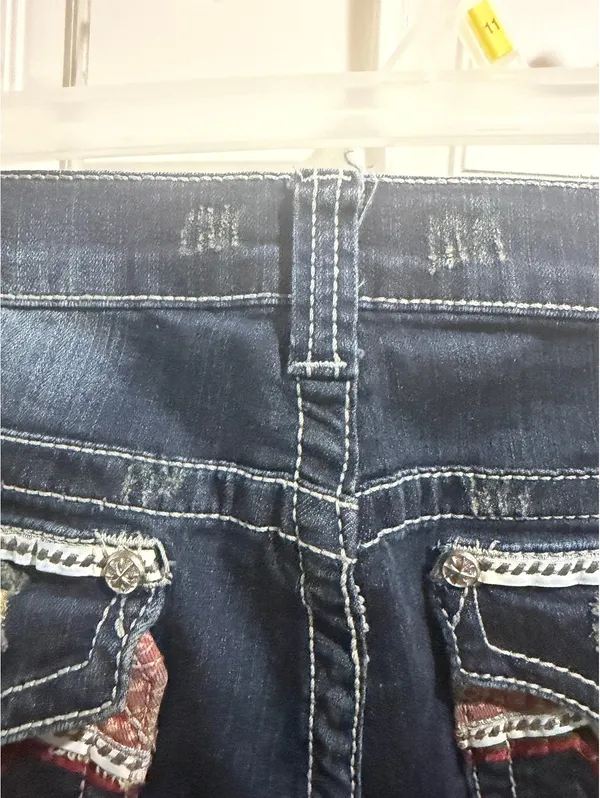 Affliction Jade Women's Distressed Blue Jeans with Red Bandana Patch Size 31 - Image 9