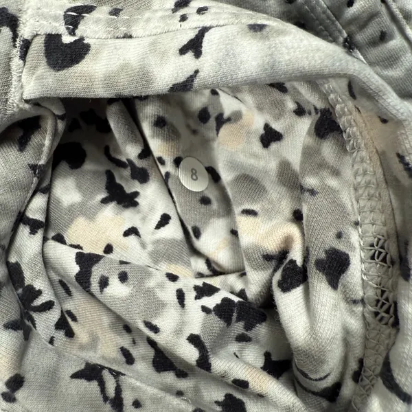 Lululemon After Asana Hoodie Not So Petite‎ Fleur Silver Spoon Womens 8 Gray - Image 10