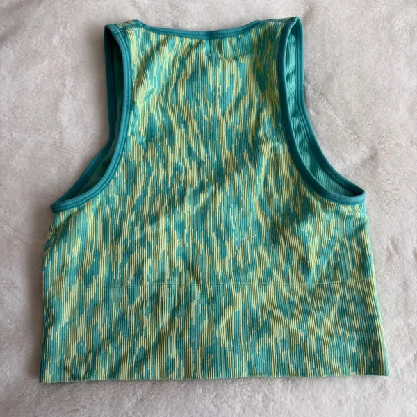 Athleta Aurora Seamless Crop Rib Tank Size Small - Image 6