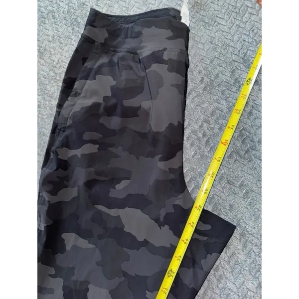 Lululemon Women's Swift Speed High-rise Crop Legging Heritage Camo Size 8‎ - Image 9