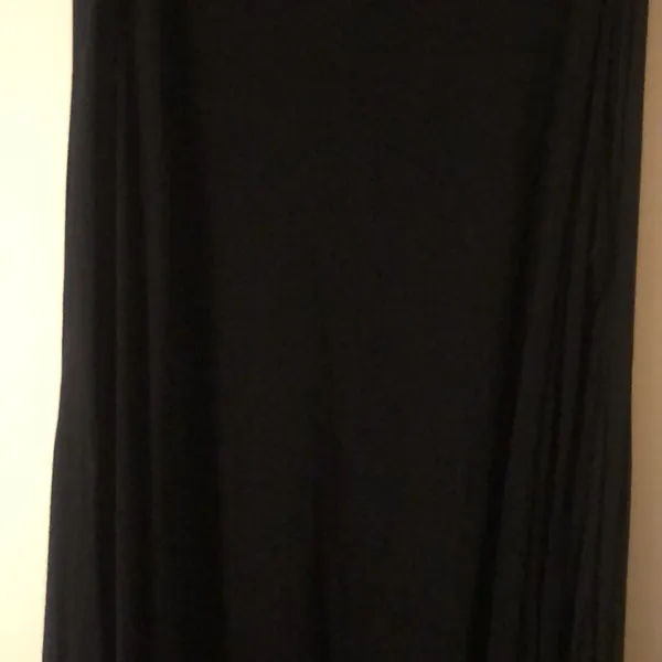 Lulus women’s medium 3/4 tie at end of sleeve black - Image 10