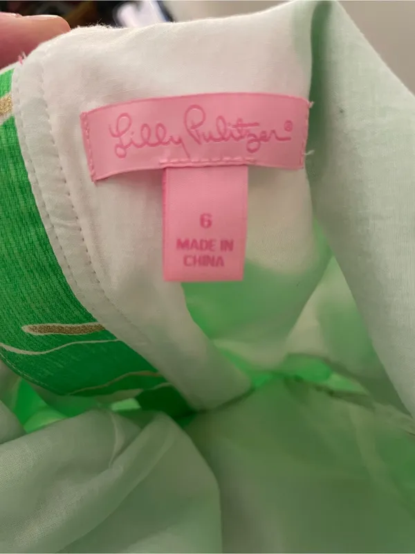 Lilly Pulitzer Green and White Floral Shift Dress with Pink Label - Image 3