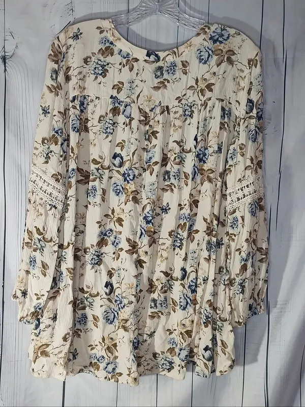 American Eagle Outfitters Floral Boho Peasant V-Neck Lace Trim Flowy Blouse - Image 8