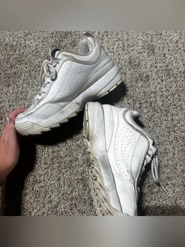 fila disruptor 2 Size 8.5 - Image 3
