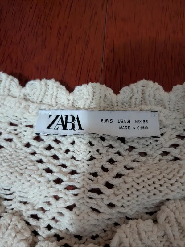 Zara Cream Crochet 3D Floral Cropped Cardigan Size Small - Image 4