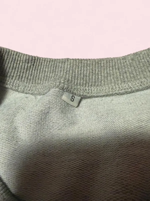 Source Unknown Gray Crewneck Sweatshirt with Pink Beverage Graphic - Image 3