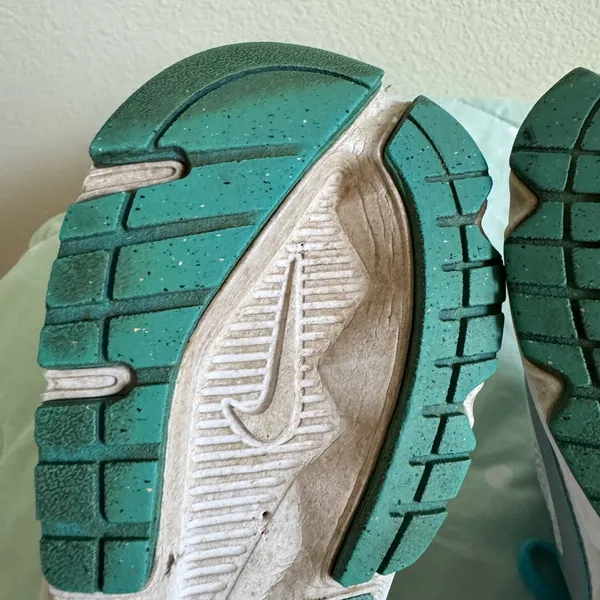Nike Downshifter White and Teal Running Shoes Womens size 8 - Image 13
