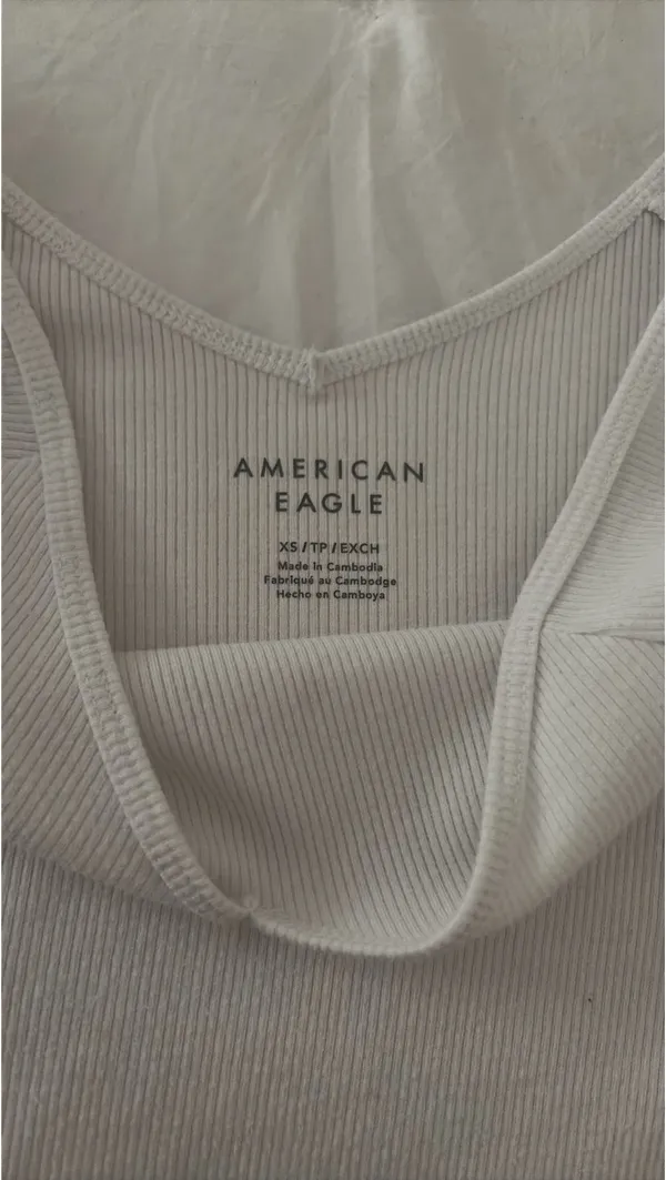 American Eagle white v-neck top - Image 2